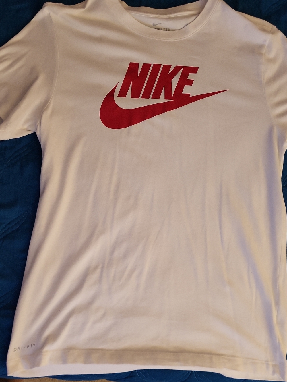 (3) T SHIRTS  2 NIKE DRI FIT & 1 BRAND NEW POLO  MENS MED - Picture 9 of 9